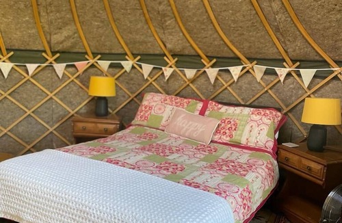 Berwick St James Cabin | Lovely 1 bed Yurt in Salisbury