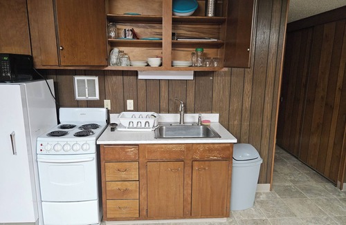 Hanna Apartment | Lovely 1-bedroom studio in charming Hanna. Perfect for your getaway.