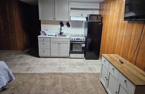 Hanna Apartment | Lovely 1-bedroom studio in Hanna perfect for a relaxing getaway