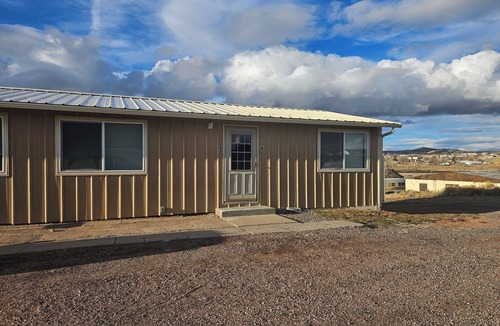 Hanna Apartment | Lovely 1-bedroom studio in Hanna perfect for a relaxing getaway