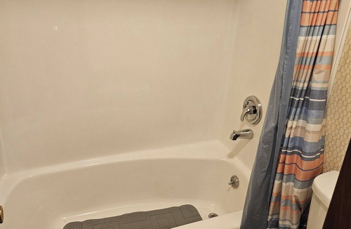 Hanna Apartment | Lovely 1-bedroom studio in Hanna perfect for a relaxing getaway
