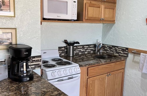 North Beach Condo | Lovely 1-bedroom condo on the beach