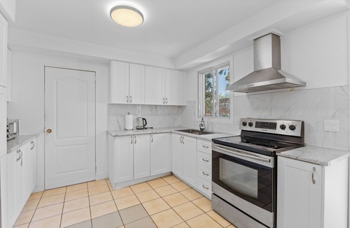 Anjou House | Lovely 1Bedroom with Terrace-Near Metro Station