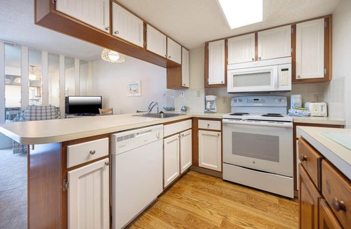Gulf Shores Condo | Lovely 1BR Condo - Gulf Shores Surf & Racquet 603A