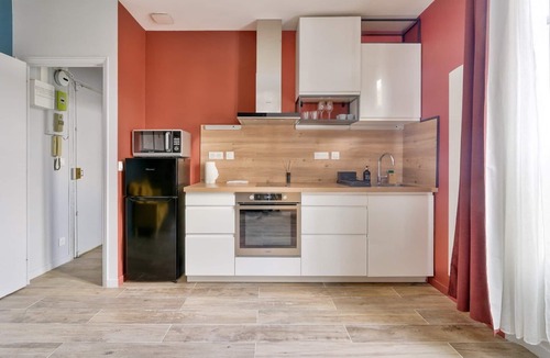 Vitry-sur-Seine Apartment | Lovely 1BR flat with direct access to subway, streetcar, and RER