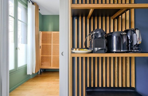 Vitry-sur-Seine Apartment | Lovely 1BR flat with direct access to subway, streetcar, and RER