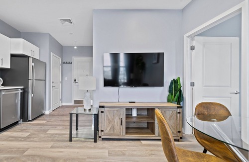 Everett Apartment | Lovely 1BR Near Encore Boston 1583
