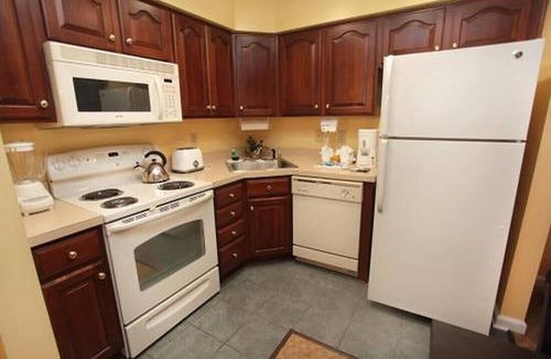 Berkeley Condo | Lovely 2 Bed, 2 Bath Condo (6 ppl) All Season Pool