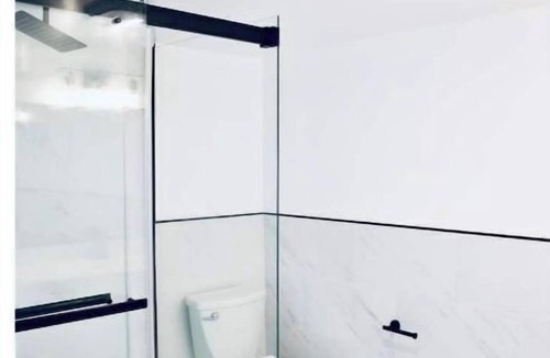 Livingston House | Lovely 2 Bedroom & 1 Bath Space