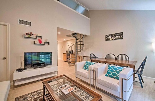 Walden on Lake Conroe Apartment | Lovely 2-Bedroom, 2-Bath Condo On The Golf Course