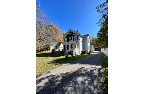Clinton Apartment | Lovely 2 Bedroom Apartment in Clinton,NY!