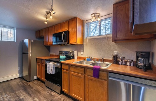 Valverde Condo | Lovely 2-bedroom condo in Denver perfect for your next getaway