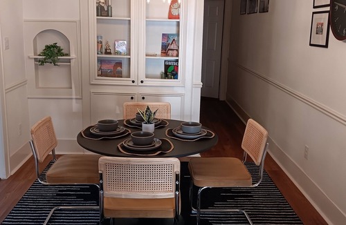 Washington Ave./ Memorial Park House | Lovely 2-bedroom house with AC in vibrant Houston