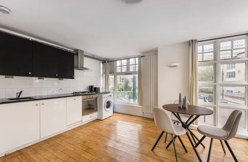 Latchmere Apartment | Lovely 2 bedroom on Battersea