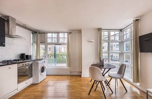 Latchmere Apartment | Lovely 2 bedroom on Battersea