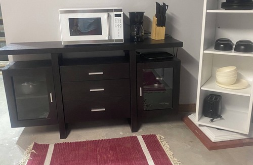 Blue Springs House | Lovely 2-bedroom room rental in Blue Springs