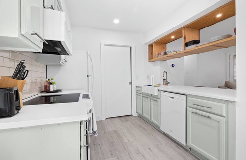 Crestview Condo | Lovely 2-br Townhome in Crestview! Ideal WFH Setup