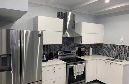 Monkland Village Apartment | Lovely 2 huge bedrooms apartment with free parking