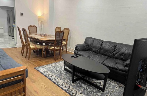 Monkland Village Apartment | Lovely 2 huge bedrooms apartment with free parking
