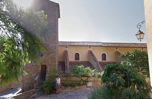 La Faviere Apartment | Lovely 2-room apt for 4 in Bormes-les-Mimosas, beachfront
