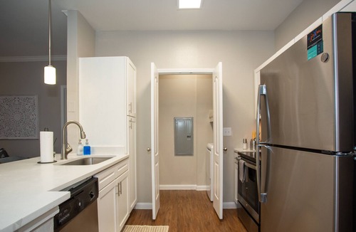 Kingwood Apartment | Lovely 2bed 2bath entire unit with pool