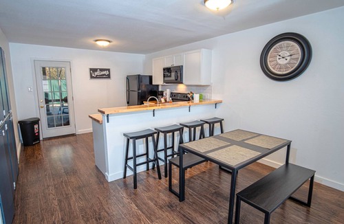 Midtown Apartment | Lovely 2br/2ba Home Near Riverwalk