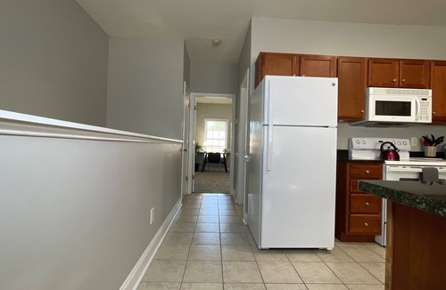 Johnson City House | Lovely 2BR Townhome | Garage + Top Amenities