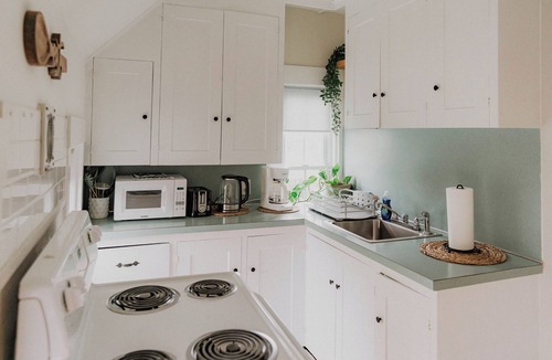 Greenfield House | Lovely 2nd Floor Apartment