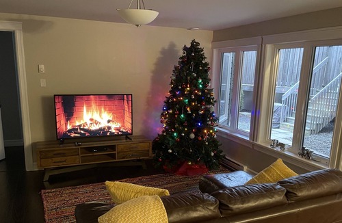 Grand Bay-Westfield Apartment | Lovely, 3 bedroom apartment with all of the comforts of home