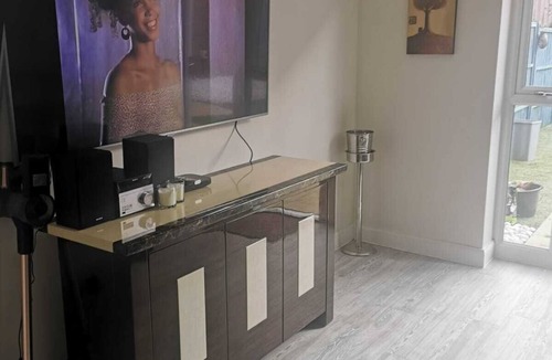 Kettering House | lovely 3 bed house