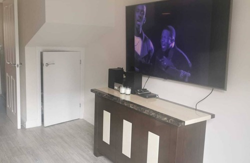 Kettering House | lovely 3 bed house