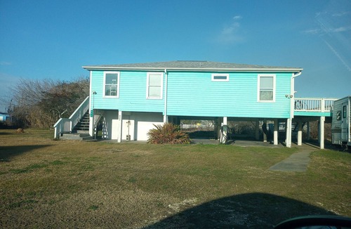Crystal Beach House | Lovely 3-bedroom house with AC in Bolivar Peninsula