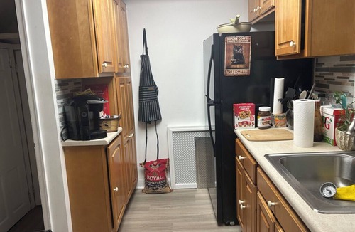 Niskayuna House | Lovely 3 Bedroom/2 Bath Hideaway Cottage in Old Niskayuna- 30 Day Minimum Stay