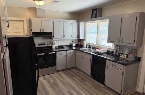 Pheba Other | Lovely 3-bedroom farmhouse with AC in Starkville within 15 minutes of MSU.