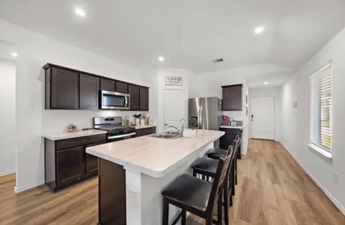 Houston House | Lovely 3-bedroom house with AC in vibrant Houston