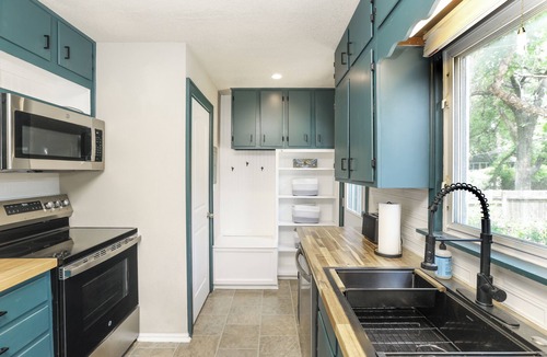 College Hill House | Lovely 3-bedroom house close to parks.