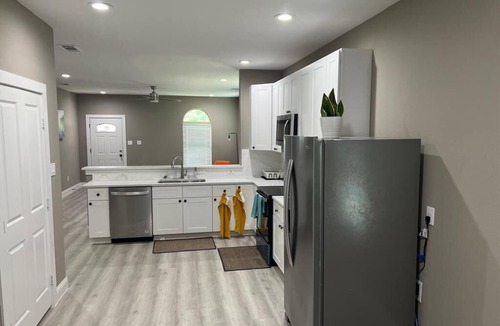 South Dallas - Fair Park House | Lovely 3-bedroom house with AC in vibrant Dallas
