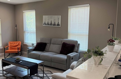South Dallas - Fair Park House | Lovely 3-bedroom house with AC in vibrant Dallas