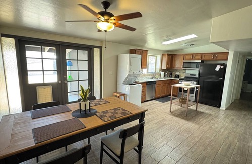 Menlo Park House | Lovely 3-bedroom house with central AC in welcoming Tucson