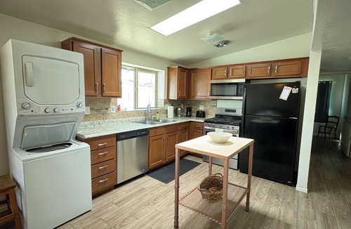 Menlo Park House | Lovely 3-bedroom house with central AC in welcoming Tucson