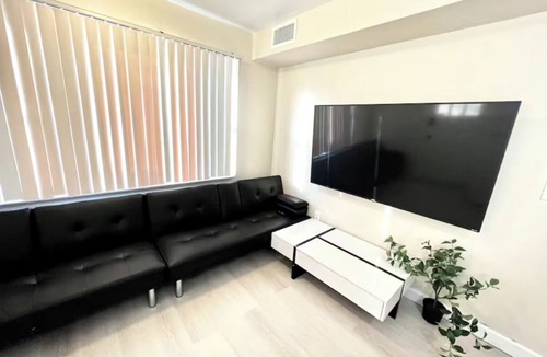 Valley Stream Apartment | Lovely 3-bedroom apartment