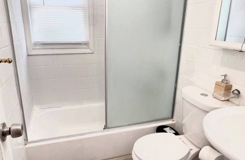 Valley Stream Apartment | Lovely 3-bedroom apartment