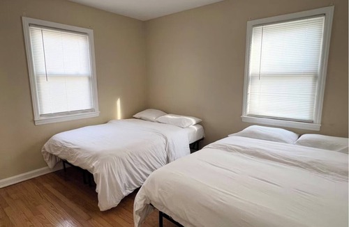 Valley Stream Apartment | Lovely 3-bedroom apartment