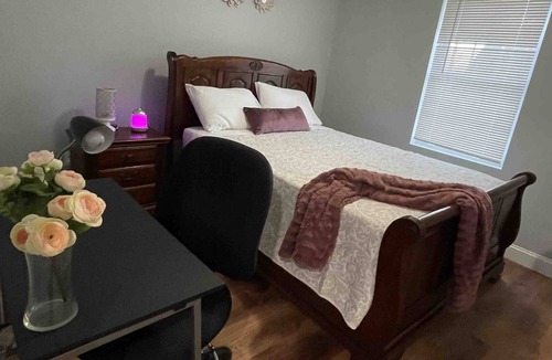 Upper South Providence Apartment | Lovely 3beds/2bath new constitution +parking