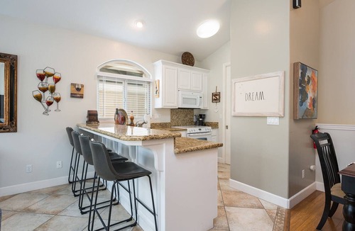 Downtown House | Lovely 3BR One block to Beach