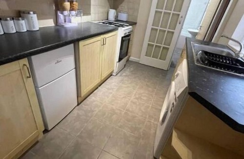 Stoke-on-Trent House | Lovely 4-bed Victorian House