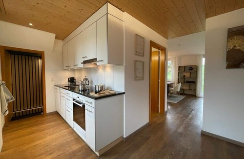 Saanenmoeser Ski Chalet | Lovely 4 Bedroom Chalet Great for Ski Holiday