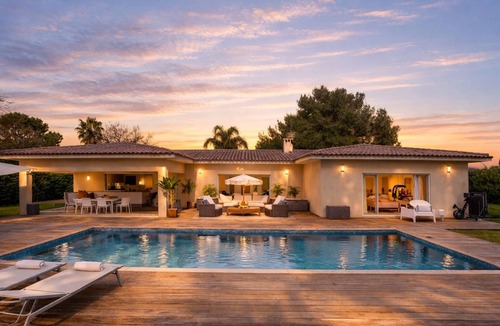 Les Baraques Villa | Lovely 4-bedroom villa with pool in Mougins