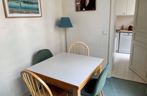 Quartier du Mail Apartment | LOVELY 55 SQM RUE MONTMARTRE HEART OF PARIS