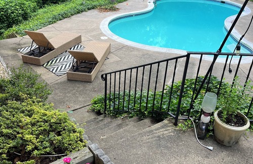 West Falls Church House | Lovely 5BR Home with POOL 25 Minutes From DC